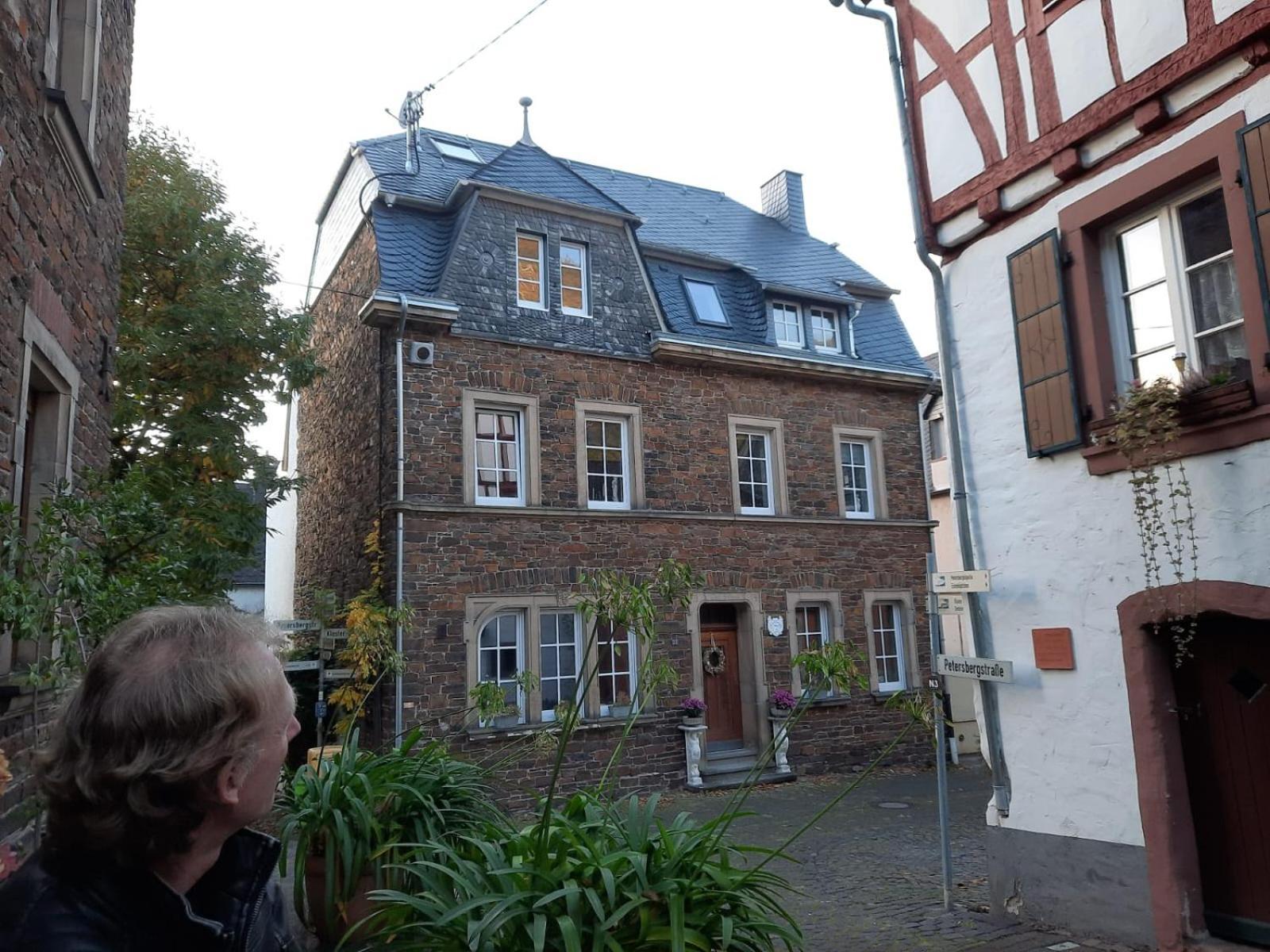 Апартаменты Winzerhaus Schenk Neef Экстерьер фото